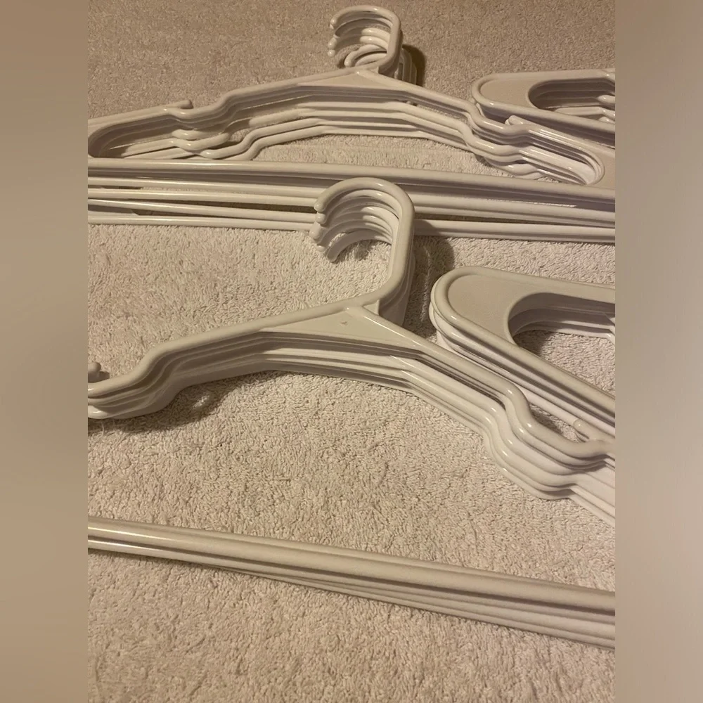 30 White Plastic Clothes Hangers
